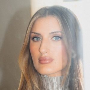 Meet your Posher, Francesca